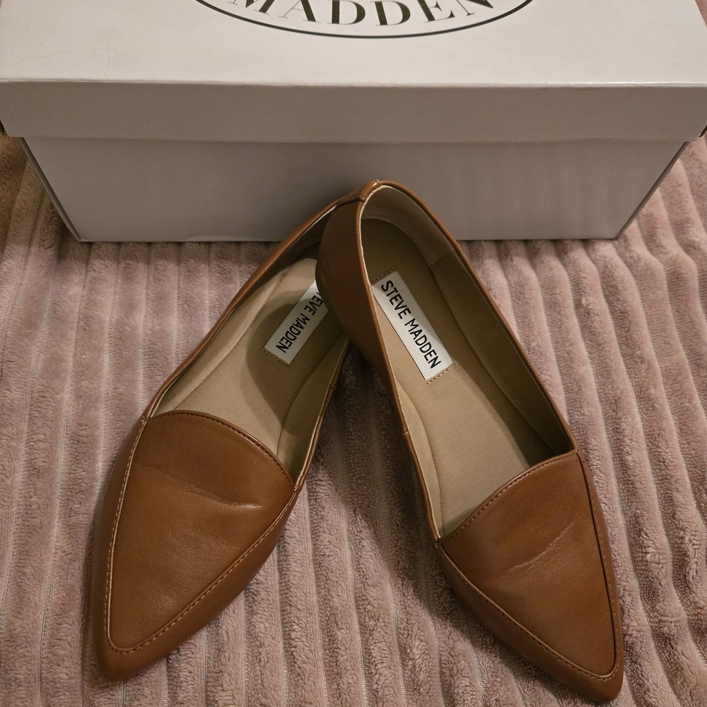 Steve Madden Cognac Pointed Flats